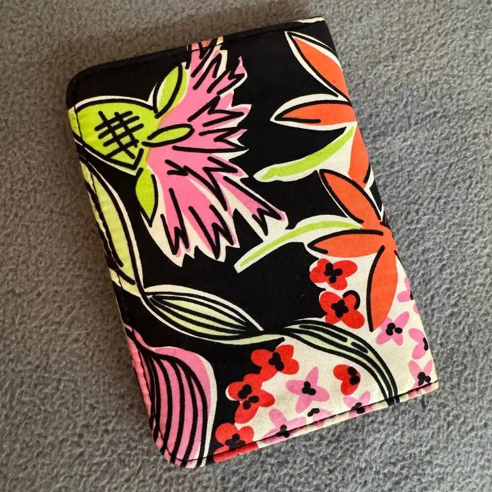 Lilly‎ Pulitzer Card Wallet Womens Black Floral Fold Fabric Boho Preppy